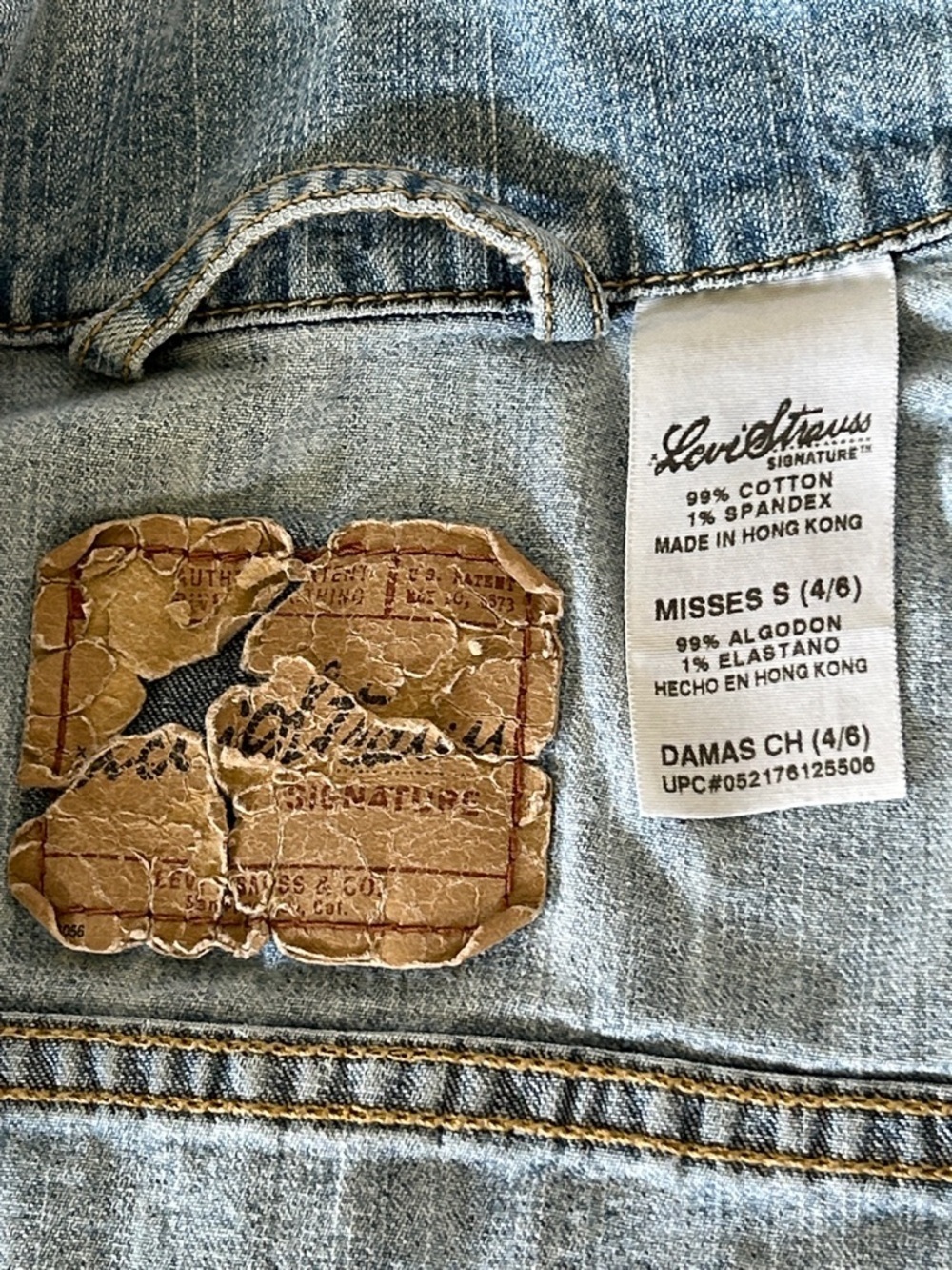 LEVI’S VINTAGE CROPPED DISTRESSED LIGHT BLUE TRUCKER JACKET SIZE SMALL - Picture 6 of 11